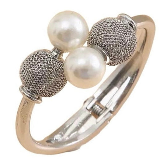 J’adore Boutique Women’s Silver Faux Pearl Bracelet